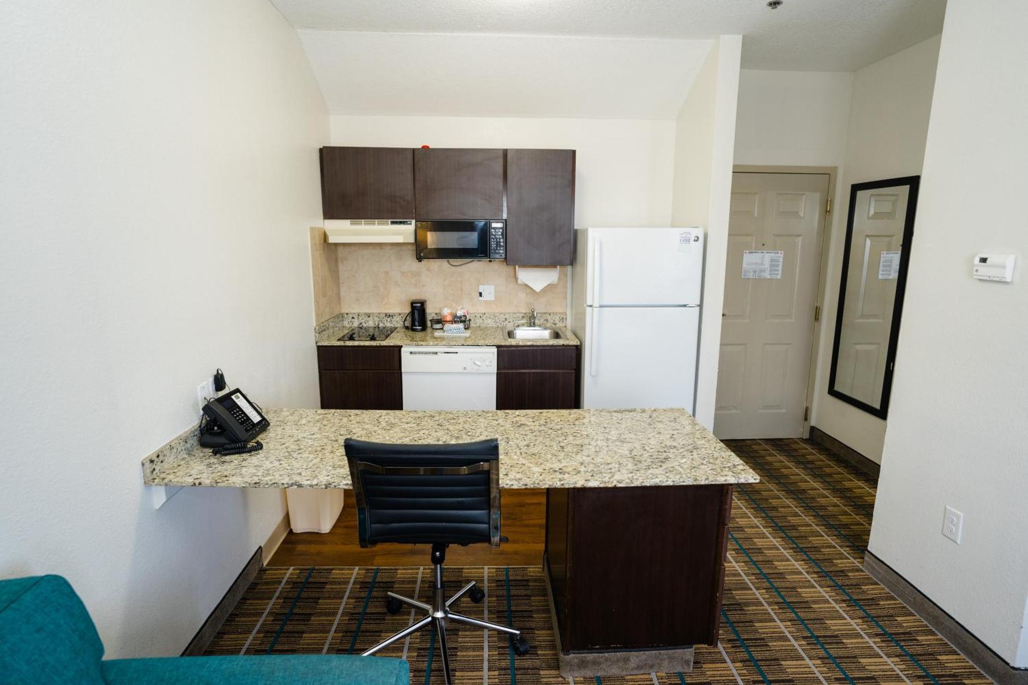 Mainstay Suites Knoxville Airport Alcoa Exterior photo