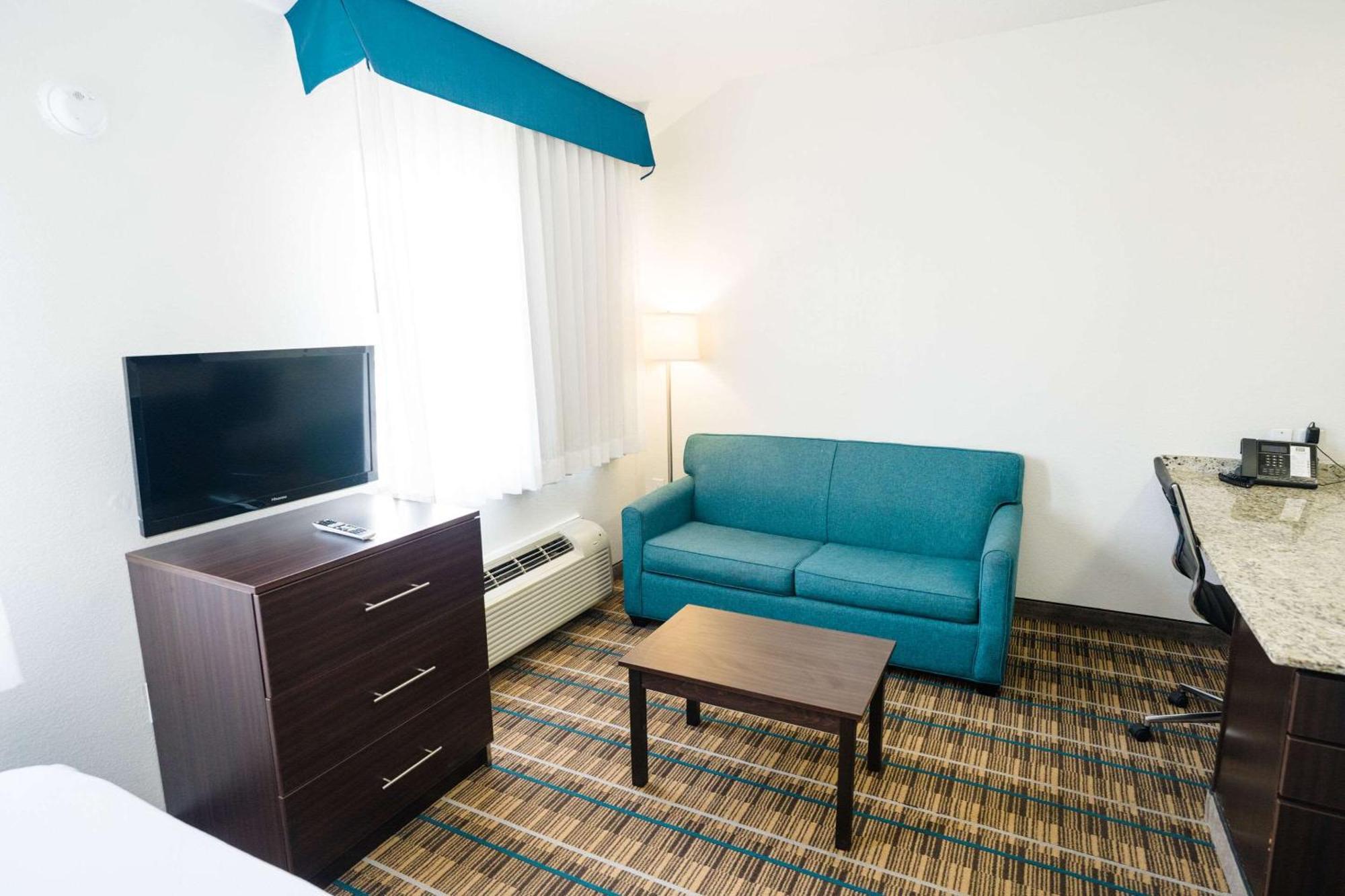 Mainstay Suites Knoxville Airport Alcoa Exterior photo