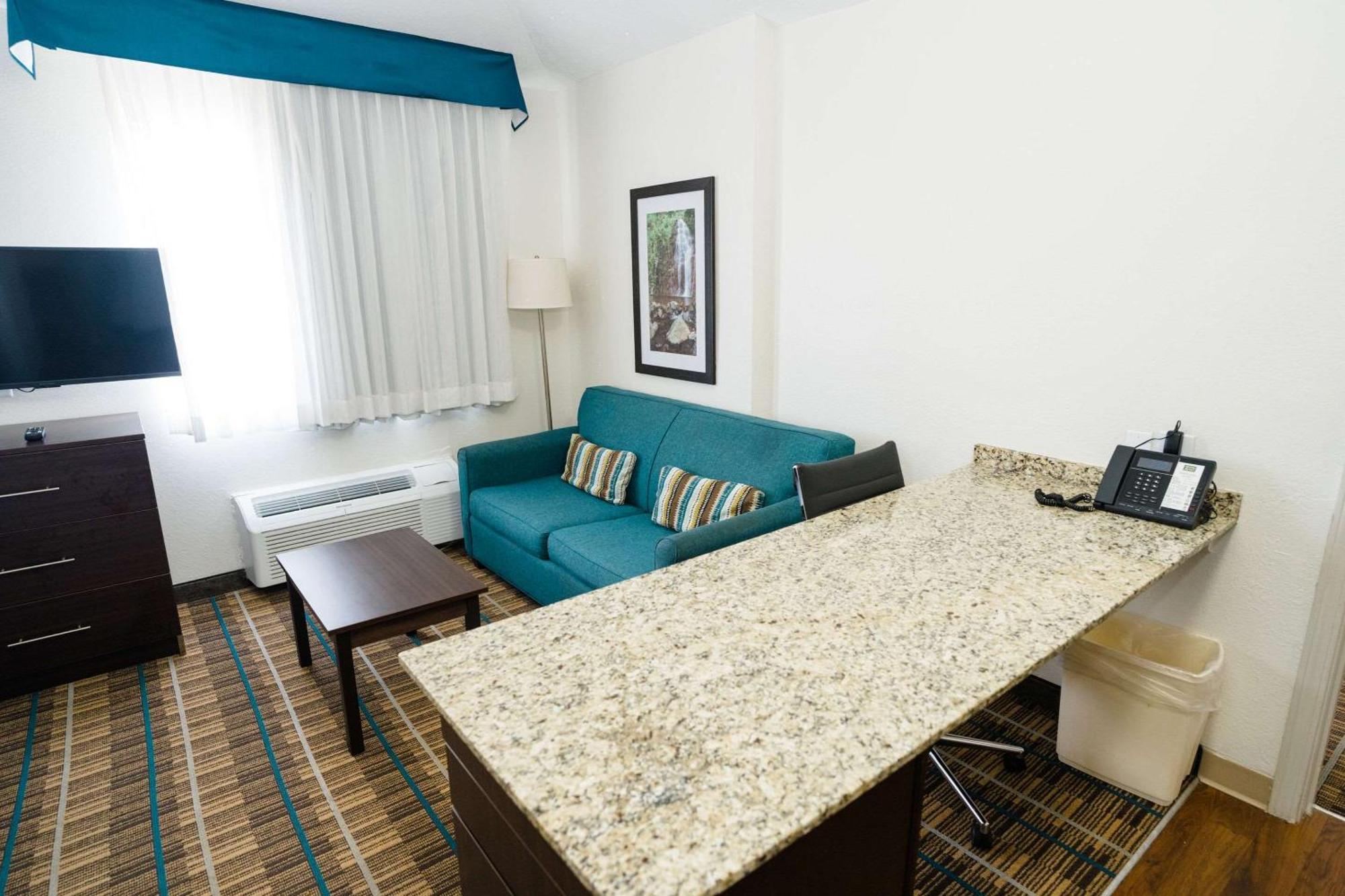 Mainstay Suites Knoxville Airport Alcoa Exterior photo